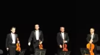 Klasik Müzik Üstatlarından Müzikal Kabare