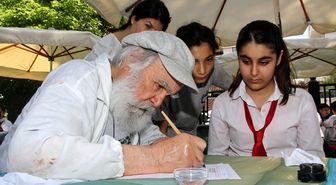 Türkiye'nin İlk Güzel Yazı Bayramı Konak'ta
