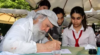 Türkiye'nin İlk Güzel Yazı Bayramı Konak'ta