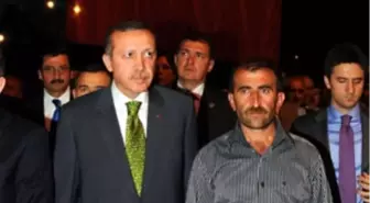 Başbakan Erdoğan Şehit Ailesini Ziyaret Etti