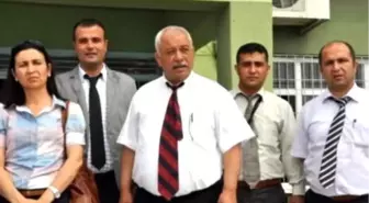 İlköğretim Okulunda Öğretmenler Saldırı