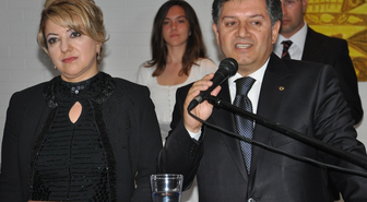 Kaymakam Eşinden Anlamlı Şiir