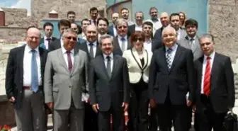 'Ajans Aboneliğinde KDV İndirilmeli'