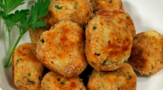 Değişik Bir Lezzet: Soslu Tavuk Köftesi