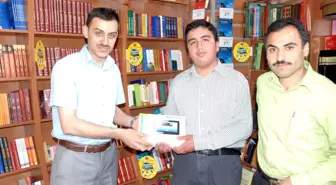 Akhisar'da Çok Kitap Okuyanlara Ödül