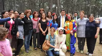 Tütüncü 'Annelerimiz En Değerli Varlıklarımız'