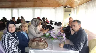 AK Parti Kadın Kolları'ndan Anneler Günü Etkinliği