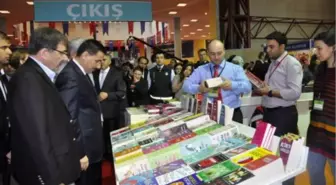 Kitap Fuarı'nı İlk Gün 28 Bin 417 Kişi Ziyaret Etti