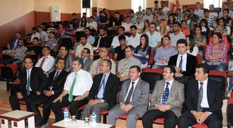 7 Aralık Üniversitesi'nde 'Tanzimat Devri' Konferansı Düzenlendi