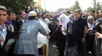 Babasını Kaybeden Milletvekili Gülpınar Gözyaşına Boğuldu