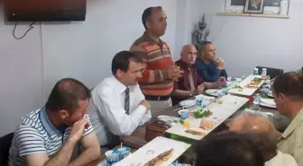 Gediz İlköğretim Okulları İdarecileri Ticaret Meslek Lisesi Yemeğinde Bir Araya Geldi