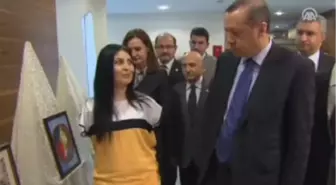 Erdoğan Sergiyi Gezdi