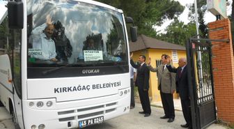 Kırkağaç'taki Depremzedeler Memleketlerine Uğurlandı