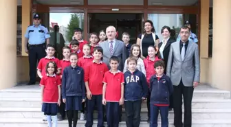 ODTÜ'lü Öğrenciler Vali Barut'u Ziyaret Etti