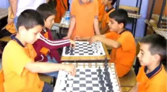 Santranç Turnuvası Düzenlendi