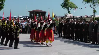 Akçakoca'da 19 Mayıs Gençlik ve Spor Bayramı Törenle Kutlandı