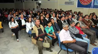 Minik Zeynep'ten Duygu Dolu İstiklal Marşı