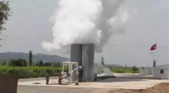 Alaşehir'de Patlama Sesi ile Fışkıran Sıcak Su Tedirginliği