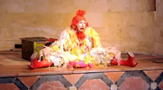 1. Tiyatro Festivali Kurnaz Civcivle Perde Dedi