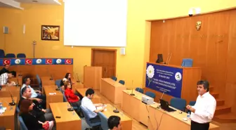 Düzce Belediyesi Personeli Etik Seminerine Katıldı