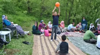 Engelliler Piknikte Moral Depoladı