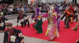 Lapseki'de Folklor Şöleni