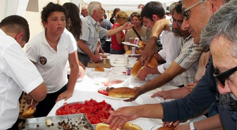Ayvalık'ta Ege'nin İki Yakası Lezzet Şenliğinde Buluştu