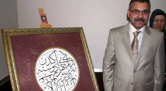 'Eskişehir'de Yunusemre ve Aşk' Konulu Hat Sergisi Açıldı