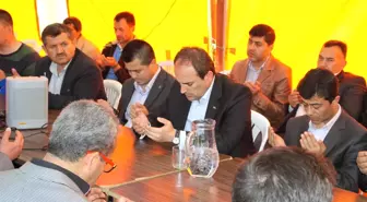 Ak Partili Ünal'dan Şehit Evine Taziye Ziyareti