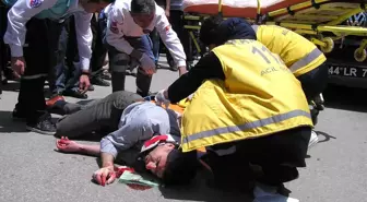 Motosikletin Çarptığı Şahıs Yaralandı