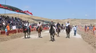 Rahvan Atlar Menemen'de Koştu