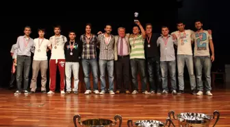 Başarılı Sporcular Ödüllendirildi