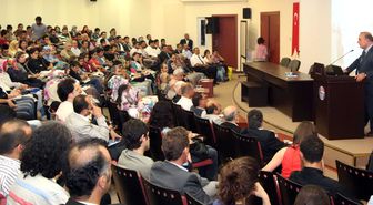 Gaün'de 'Kültür ve Sanat Dünyamızda Necip Fazıl' Konulu Konferans