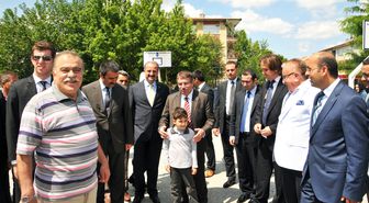 İçişleri Bakanı Şahin, Mamak'ta Esnafı Ziyaret Etti