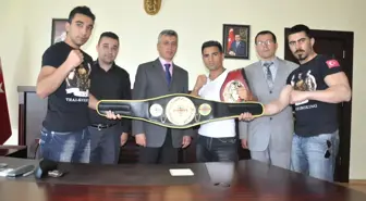 Kick Boks Dünya Şampiyonu Varol Afşin'de