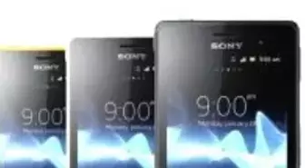 Sony'den Su Geçirmez Xperia Go ve Xperia Acro S!