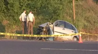 Aöf Sınavına Giden Öğrencilerin Otomobili Takla Attı; 1 Ölü, 1 Yaralı