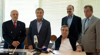 Bursaspor'da Başkan Adayları Listelerini Teslim Etti