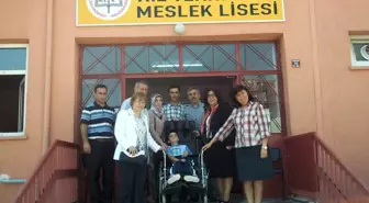 Kırıkkale'de Öğrencilerden Mavi Kapak Kampanyası