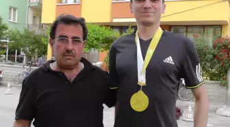 Kardeşleriyle Birlikte Şampiyon Olmayı Hedefliyor