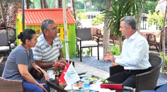 Beylikdüzü'nde Vatandaşlarla Görüşmeler, Açık Alanda Yapılıyor