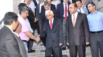 Hakkari'ye Tayini Çıkan Vali Alimoğlu Aksaray'dan Uğurlandı