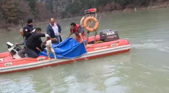 Nehre Düşen Çocuğun Cesedi 1 Ay Sonra Bulundu
