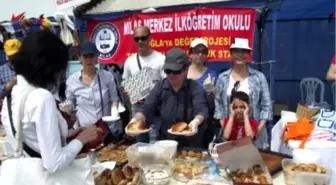 Minik Öğrenciler Şehit Türk Yıldızı İçin Para Topladı