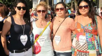 Başkan Kocadon'a, Kalpli Kolyelerle Destek