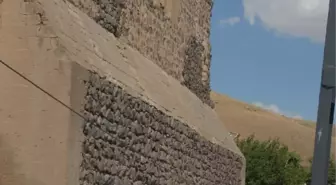 Süryaniler'in Tarihi Manastırı Temizlenip, İnanç Turizmine Kazandırılacak