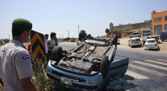 Antalya'da Trafik Kazası: 3 Yaralı