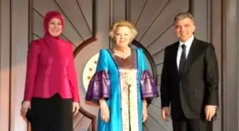 Cumhurbaşkanı Gül, Hollanda Kraliçesi Beatrix Onuruna Akşam Yemeği Verdi