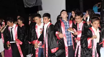 Simavlı Miniklerde Mezuniyet Coşkusu