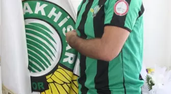 Akhisar Belediyespor'da Oğuz İmzayı Attı